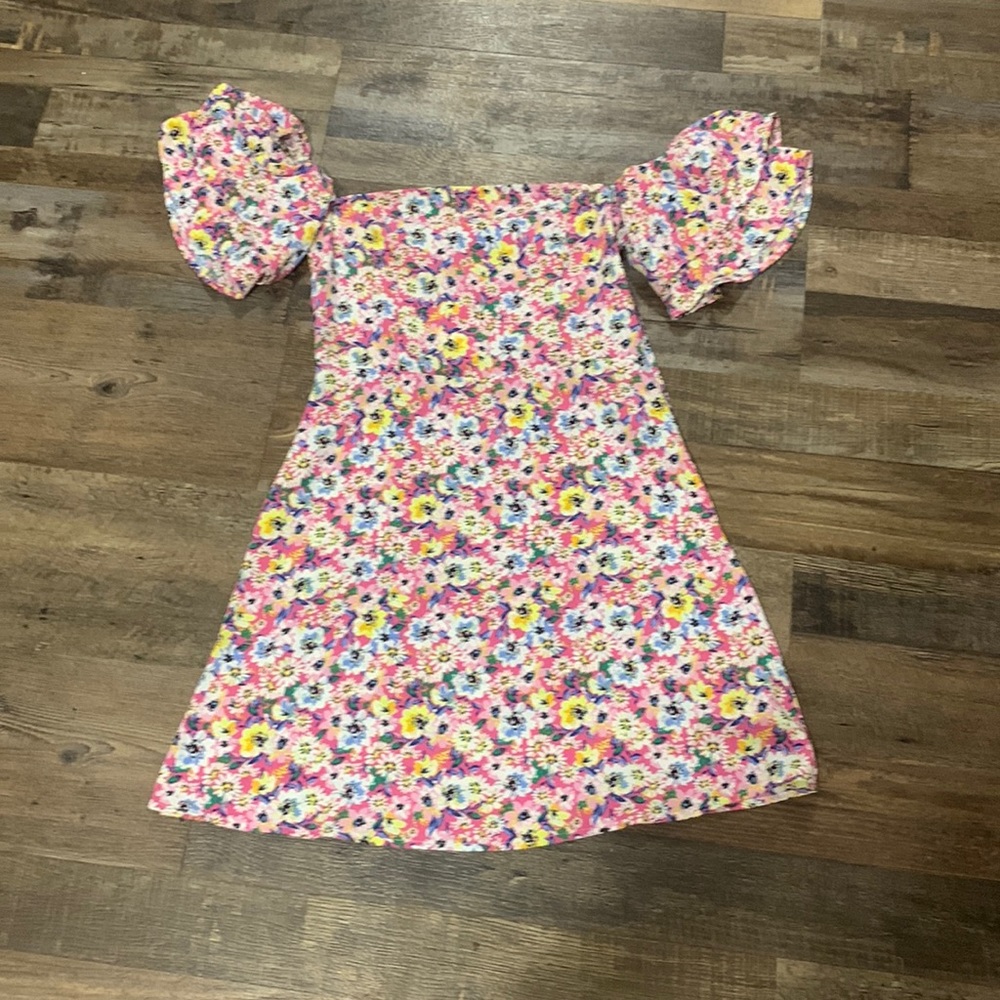 Brand new with tags H&M floral dress